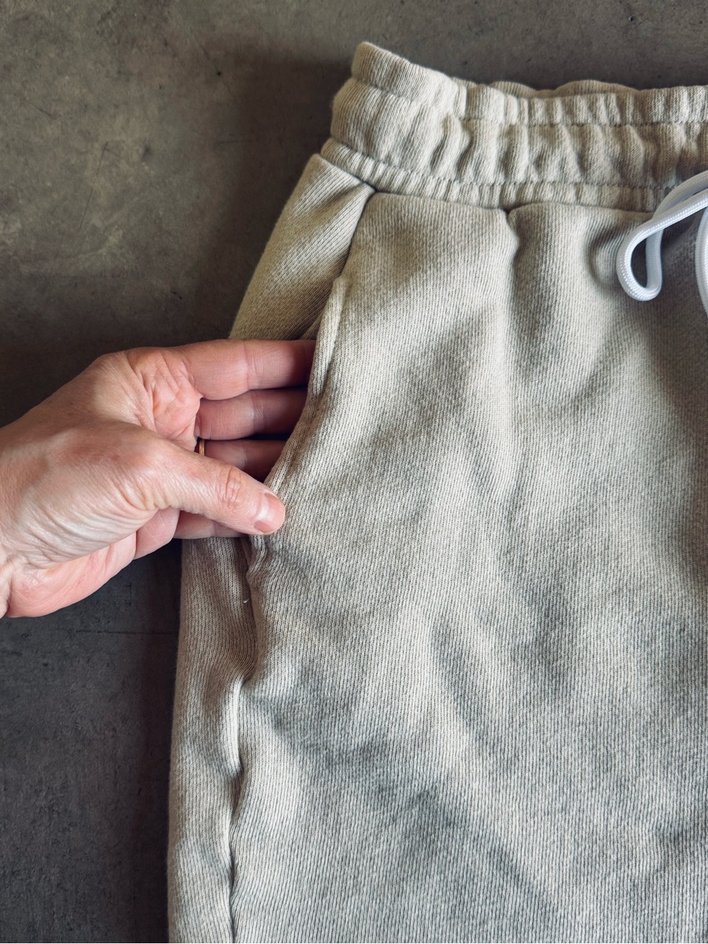 Cotton Citizen Neutral Beige Sweat Skirt with Navy Stitching with pockets S - Picture 3 of 9